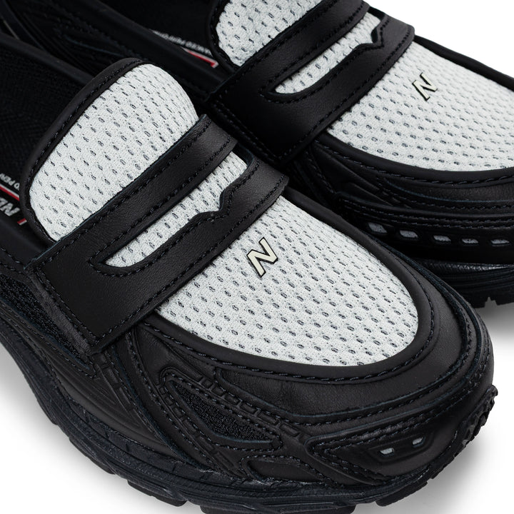 1906L | Black Angora