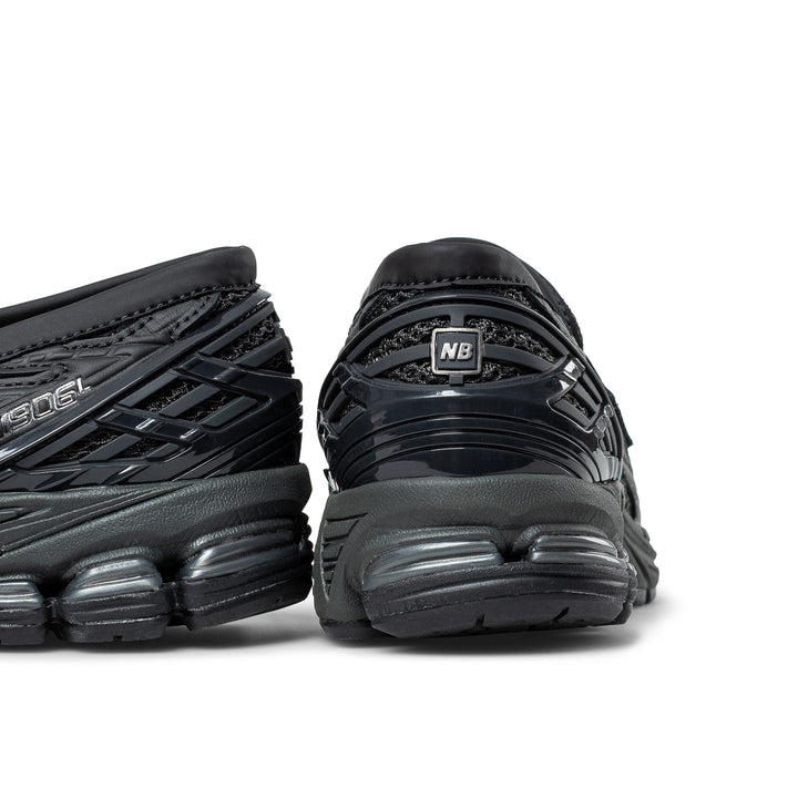 1906L | Blacktop Phantom