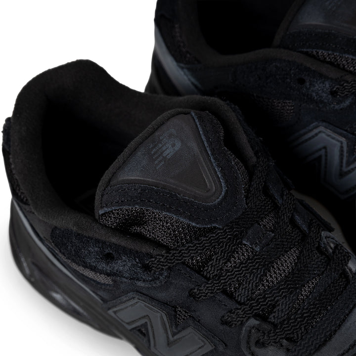 2010 | Black Phantom