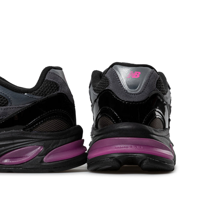 2010 | Black Pink Heat