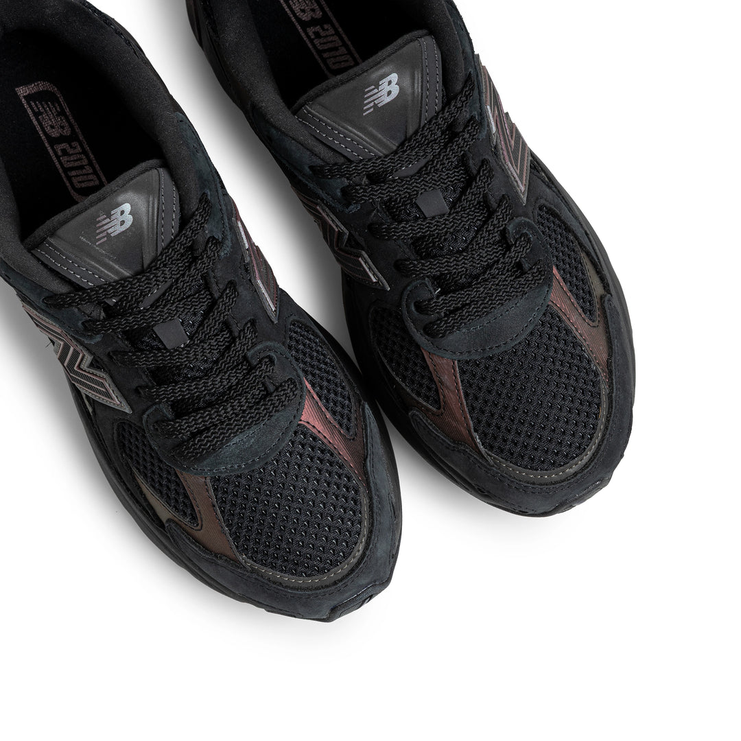 2010 | Black with Iridescent