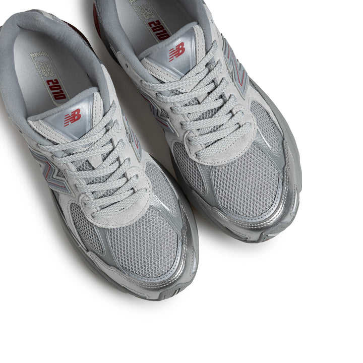 2010 | Silver Metallic