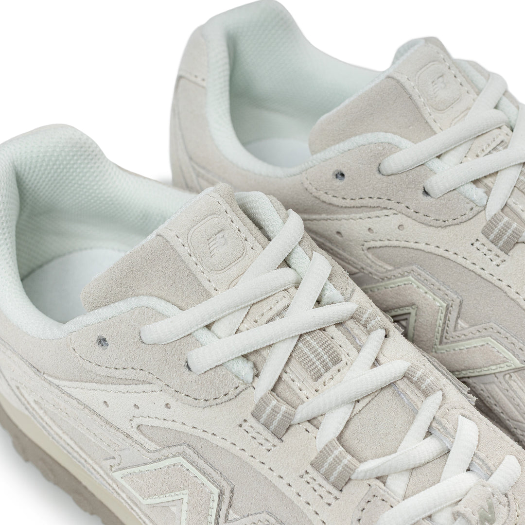 204L | Timberwolf Linen