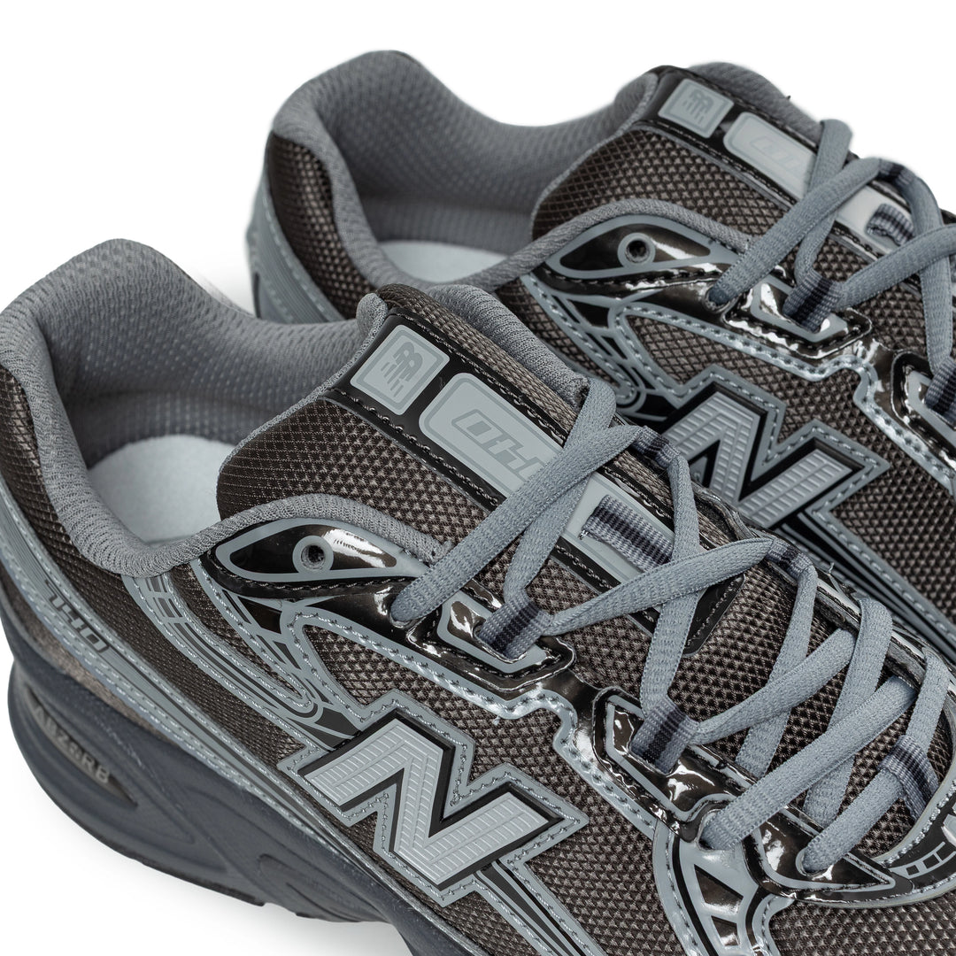 740 | Black Olive Metallic