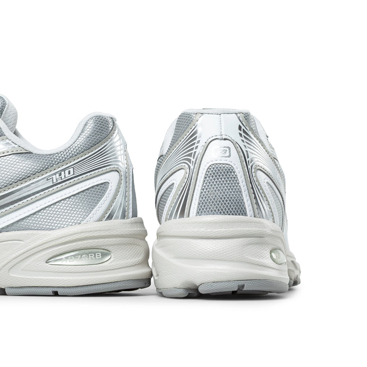 740 | Metallic Silver