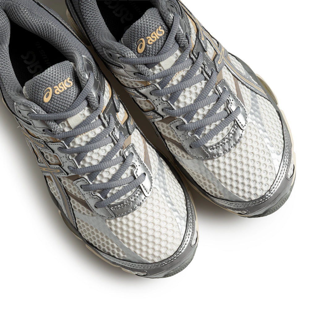 Gel-Cumulus 16 | Cream Clay Grey