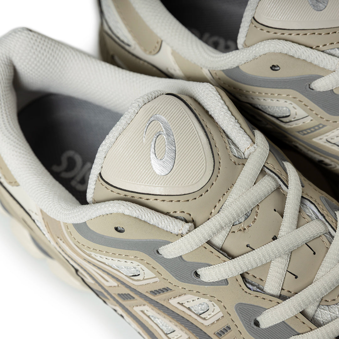 Gel-NYC RGD | Smoke Grey