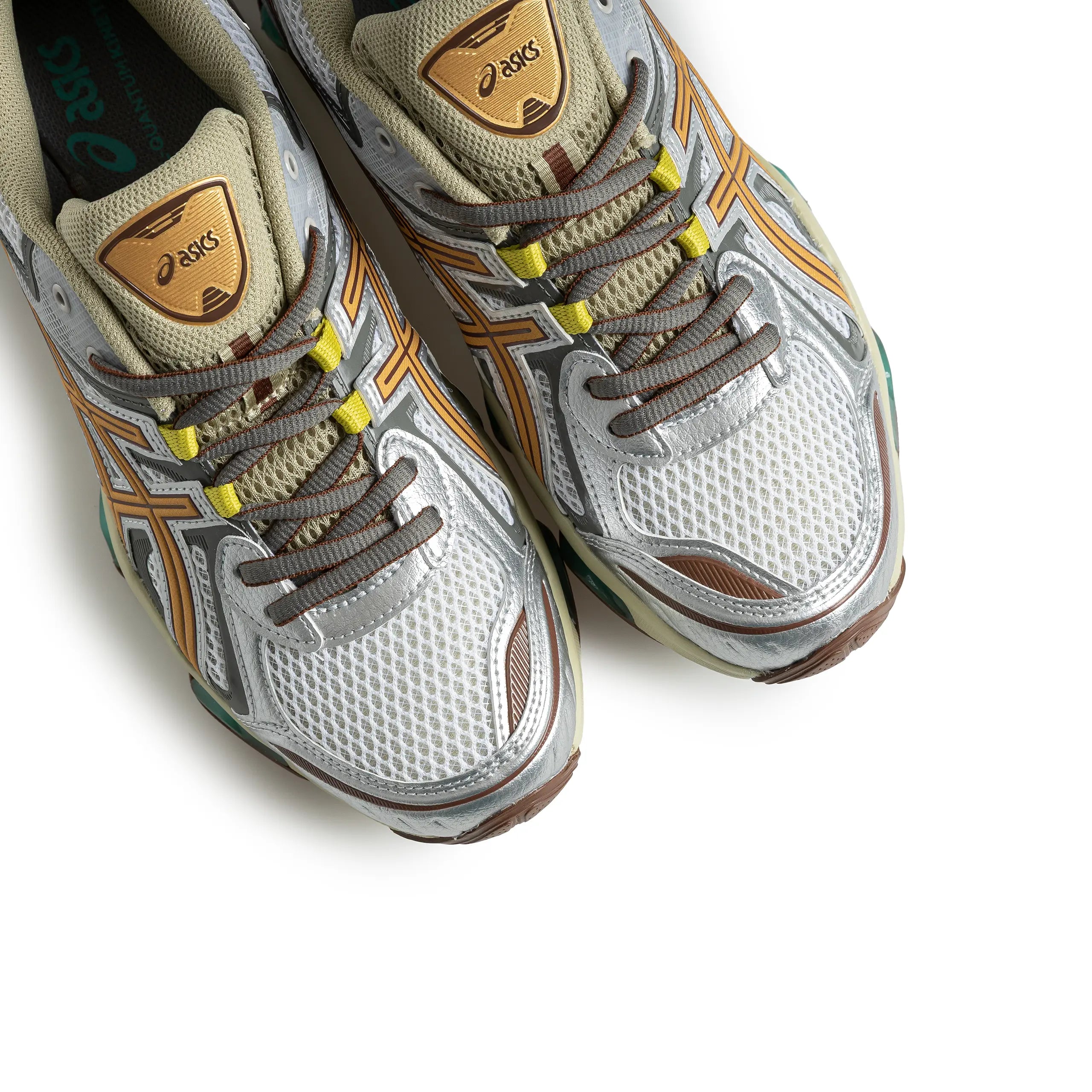 ASICS GEL-QUANTUM KINETIC 25.5cm ASICS GEL-KINETIC FLUENT 