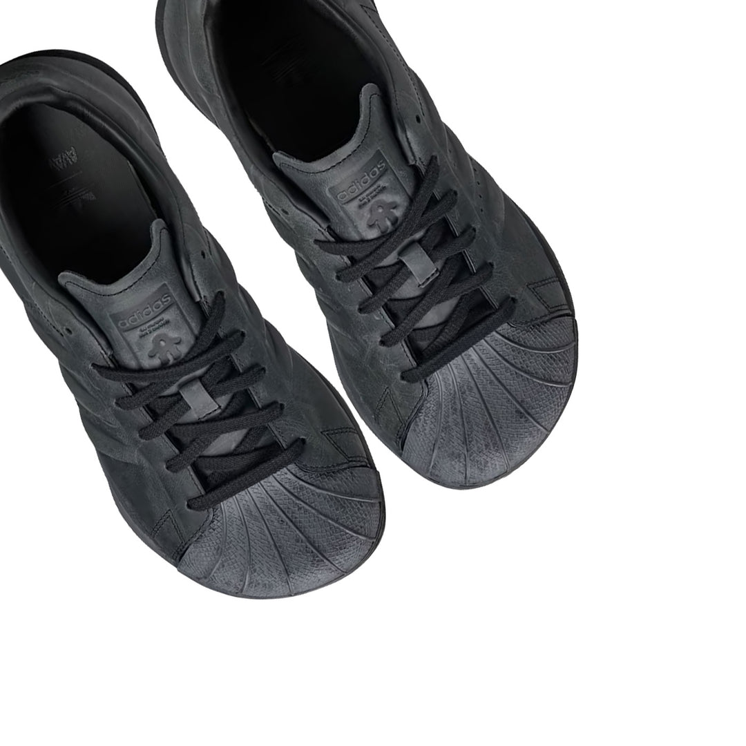 Avavav Superstar | Carbon