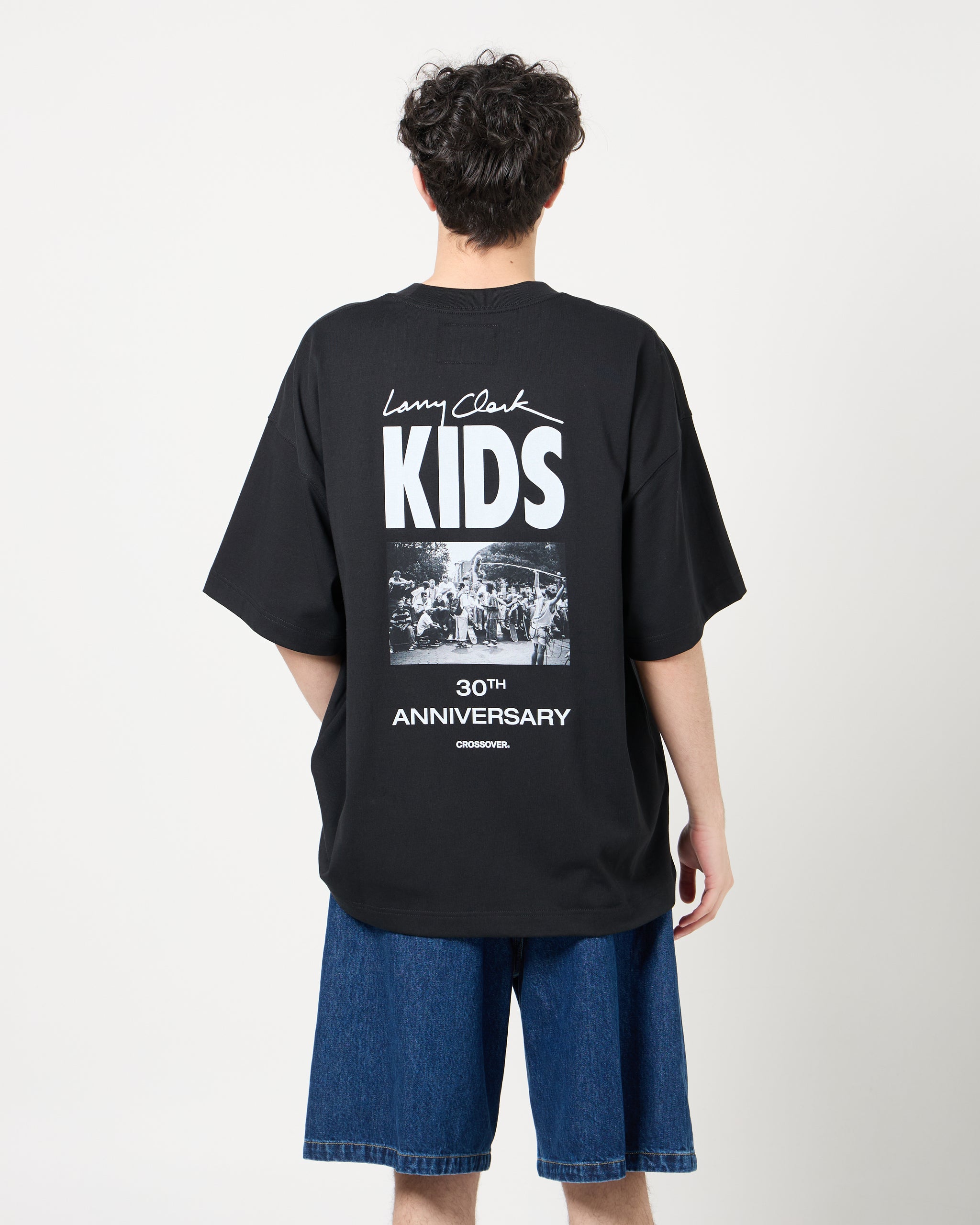 CROSSOVER® × KIDS by Larry Clark 30th Anniversary '01' Tee | Black