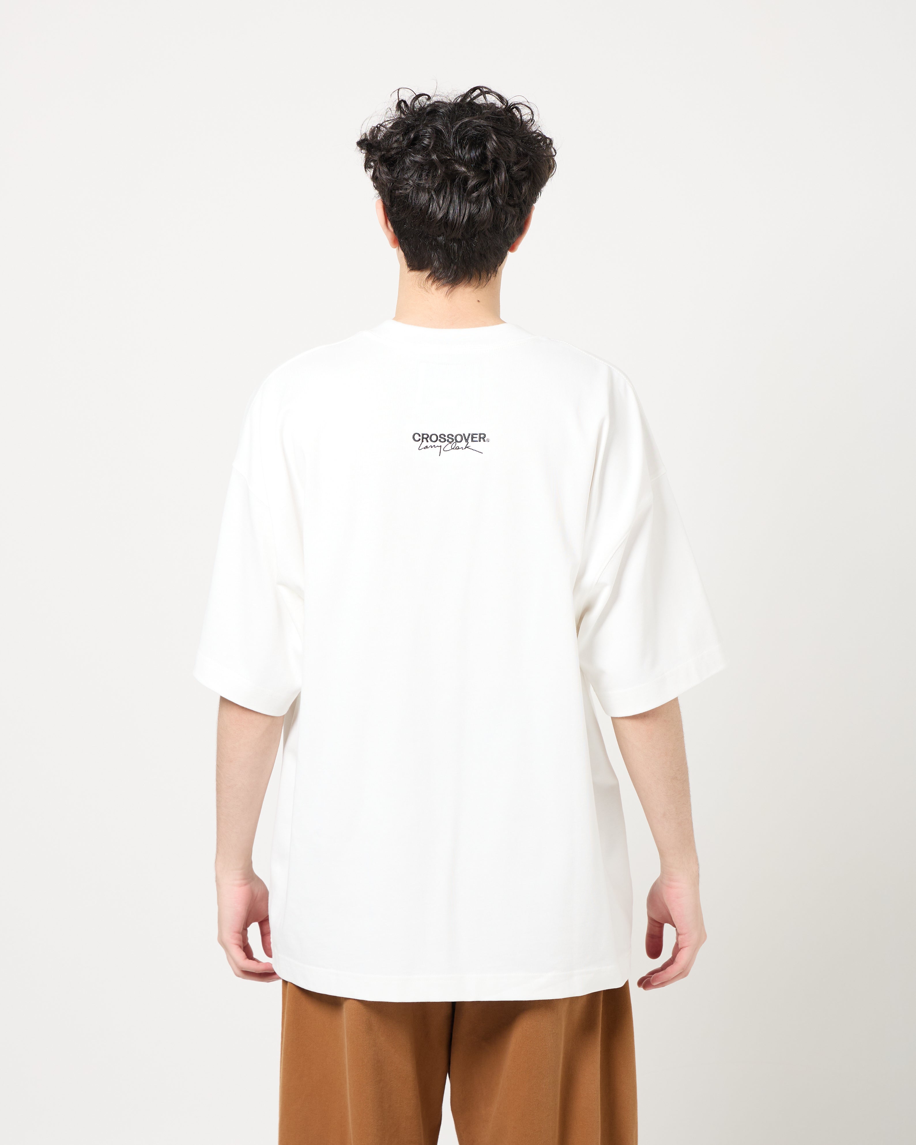 CROSSOVER® × KIDS by Larry Clark 30th Anniversary '05' Tee | White