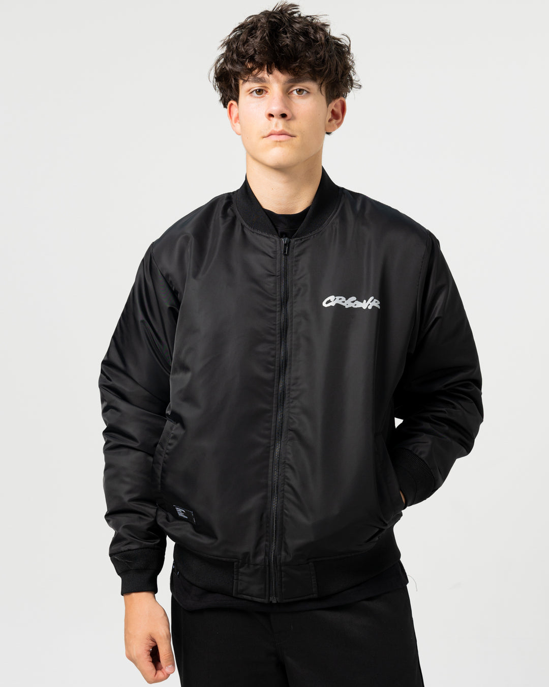 CROSSOVER x mo'des Jacket | Black