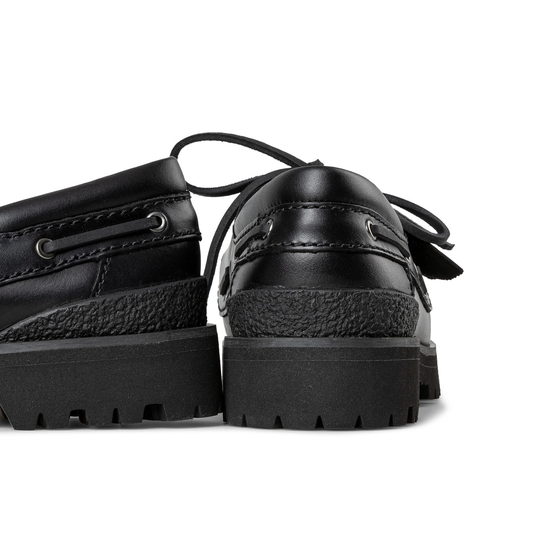 Yukoner Boat | Black Leather