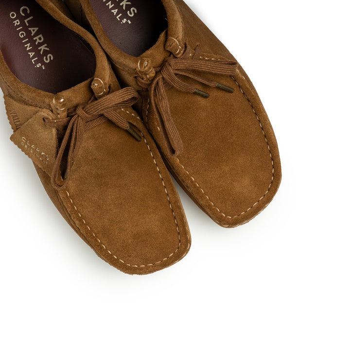 Wallabee Cola Suede | Brown