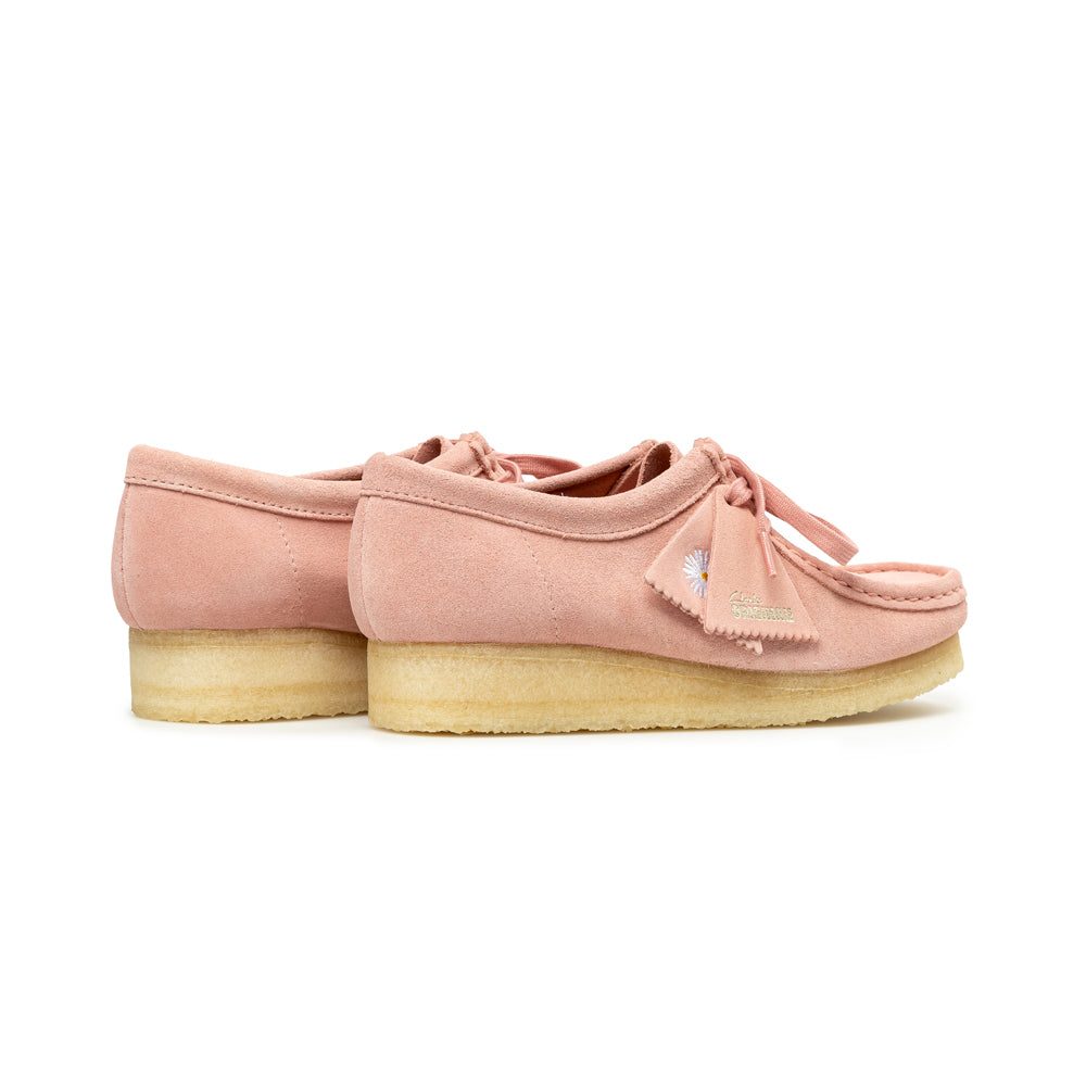 Clarks x Manchester Wallabee Blush Pink Suede | Pink