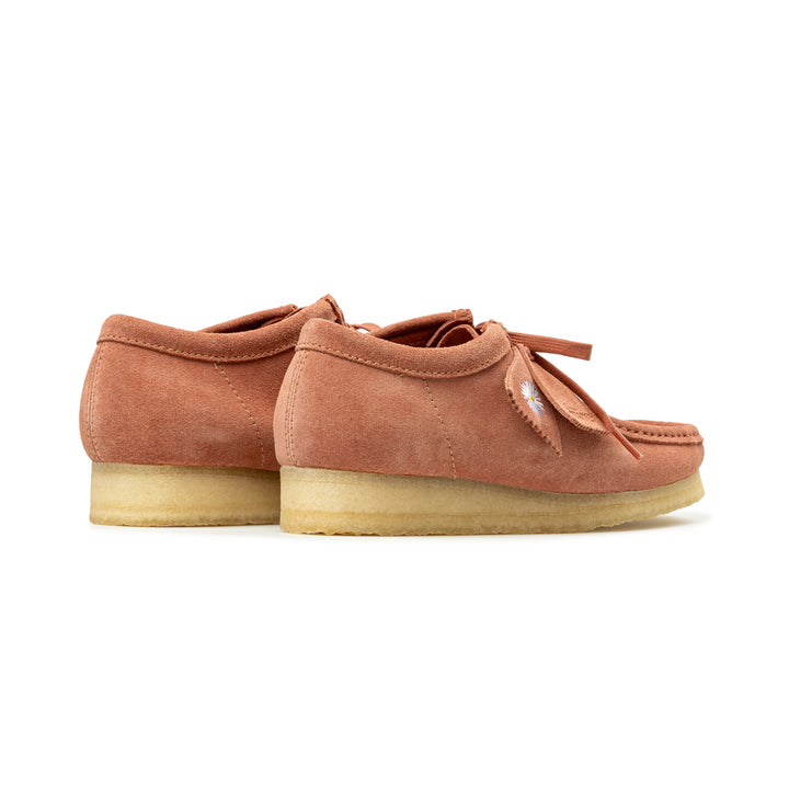 Clarks x Manchester Wallabee Terracotta Suede | Pink