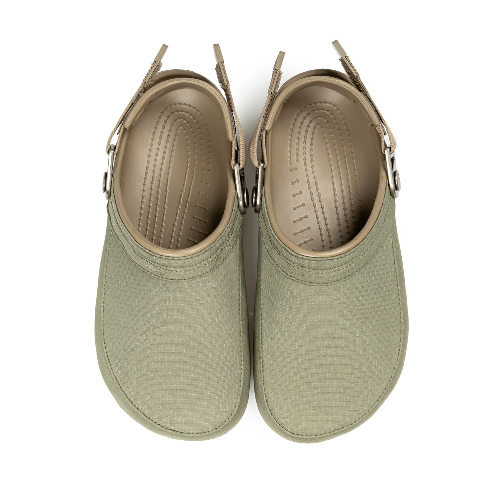 Crocs x MOPQ Classic Clog | Khaki