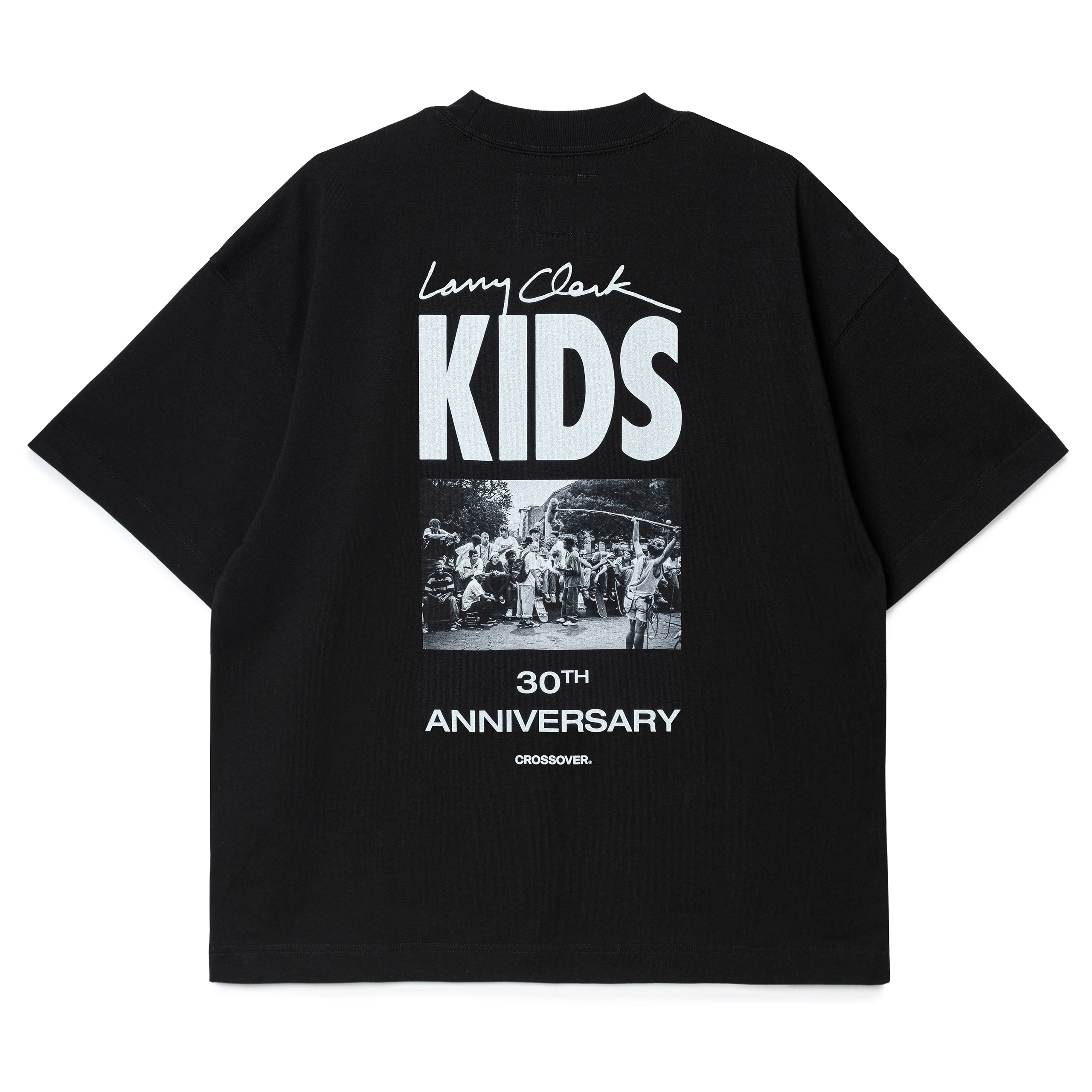 CROSSOVER® × KIDS by Larry Clark 30th Anniversary '01' Tee | Black