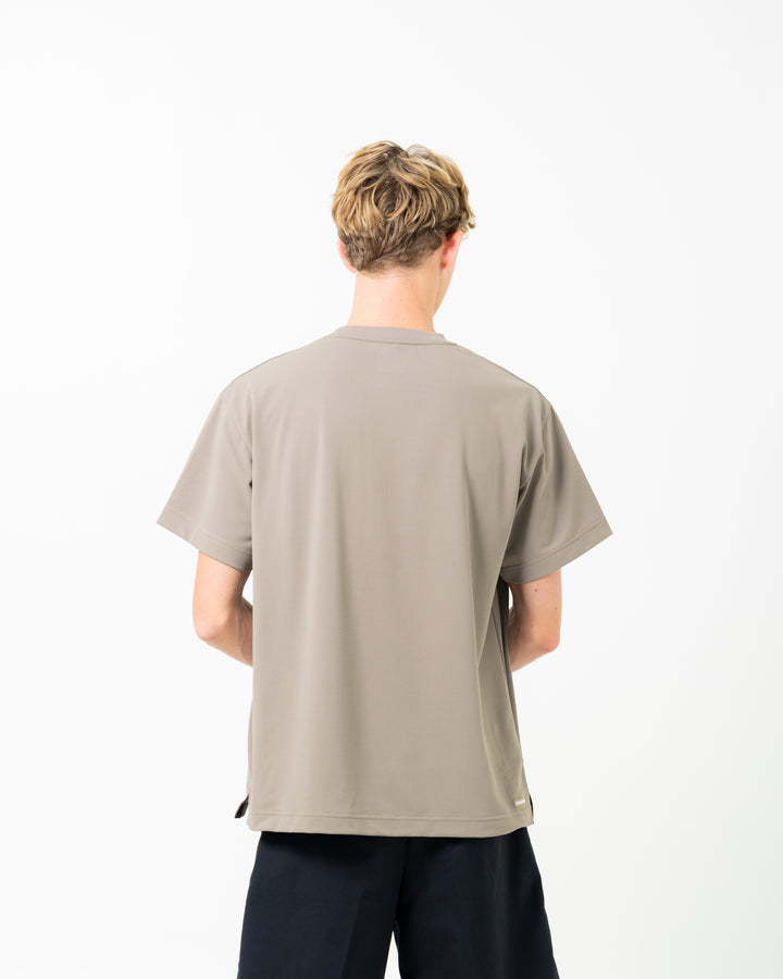 Emblem Pocket Tee | Beige