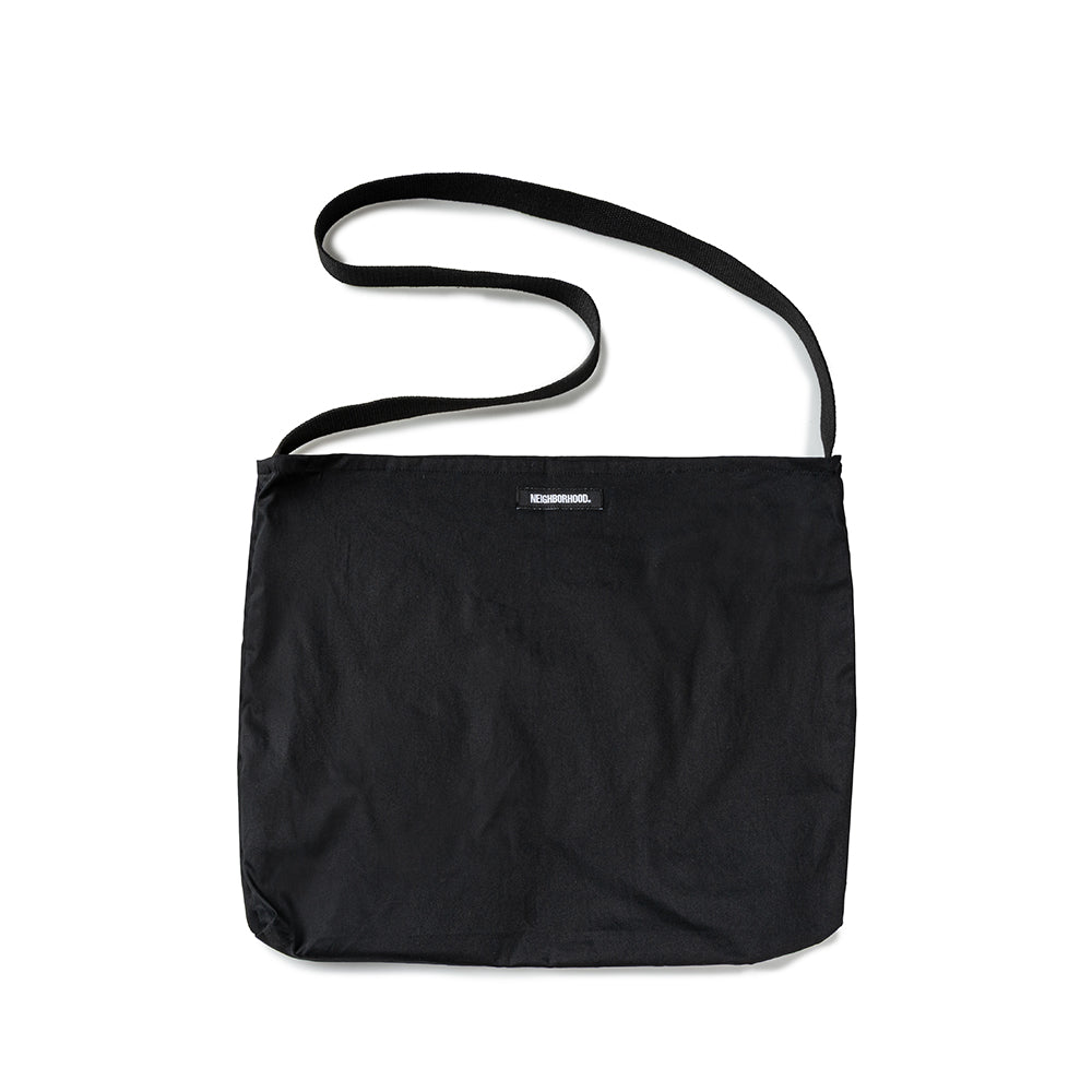 Logo Shoulder Bag | Black
