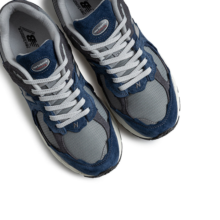 M2002D | NB Navy Raincloud