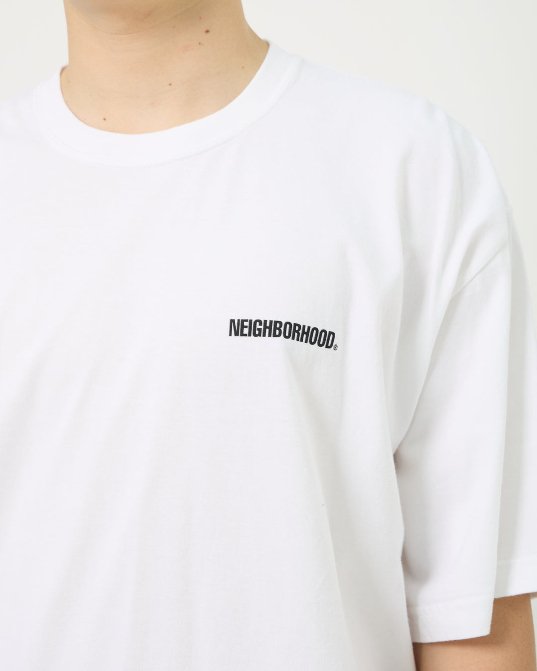 NH 251 SPOT . SS-6 Tee | White
