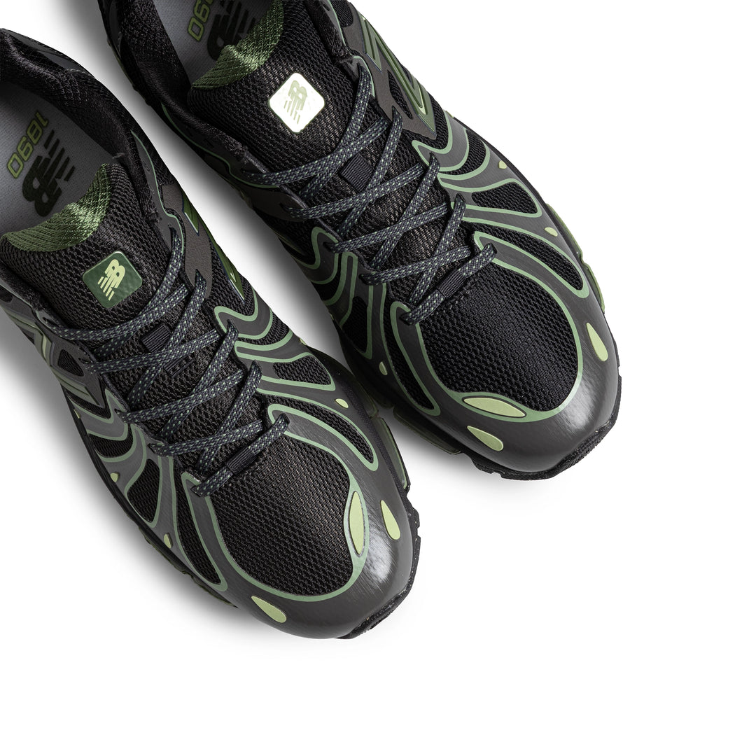 1890 | Black Utility Green