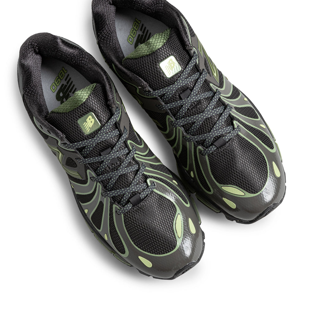 Abzorb 1890 | Black Utility Green
