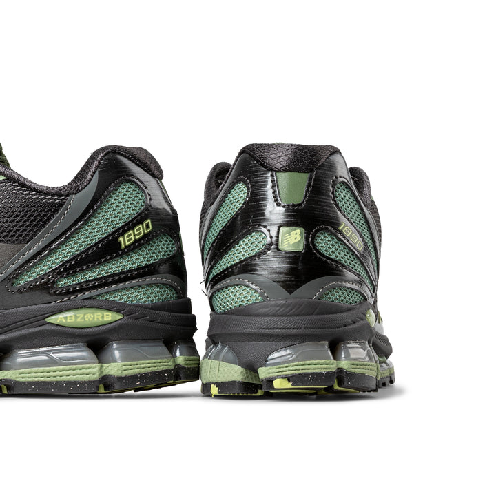 Abzorb 1890 | Black Utility Green