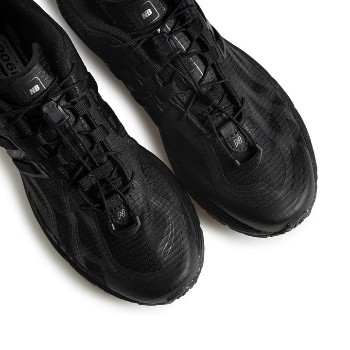 1906R | Black Dark Silver Metallic