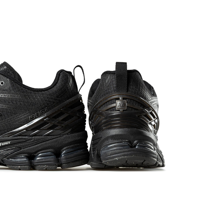 1906R | Black Dark Silver Metallic