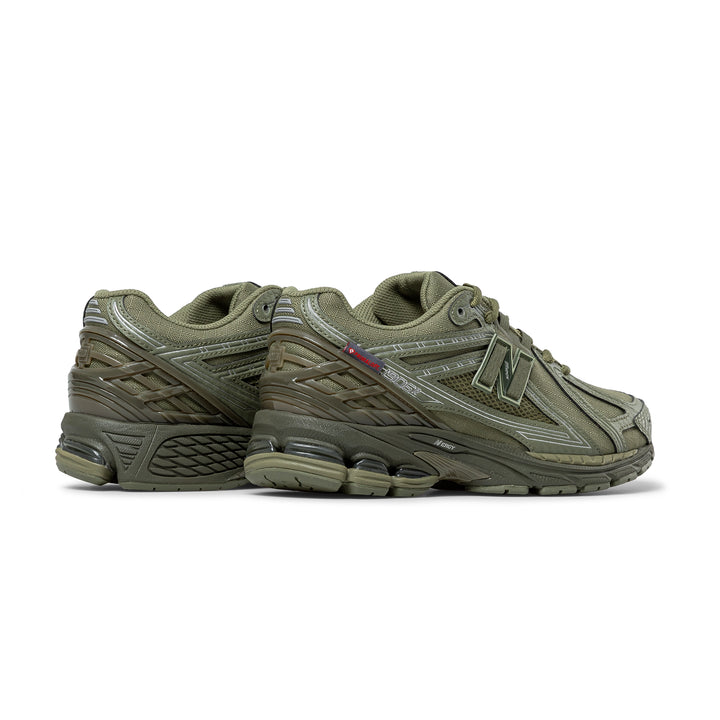 1906R | Dark Olivine