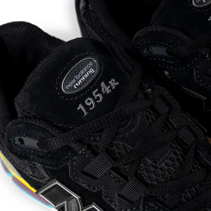1954R | Black Cement