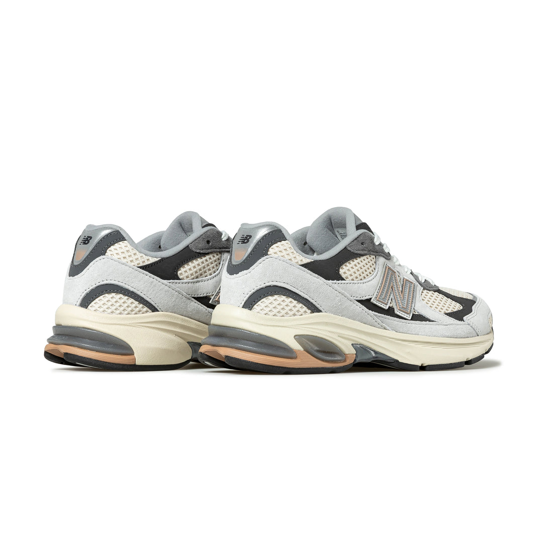 2010 | Brighton Grey Linen