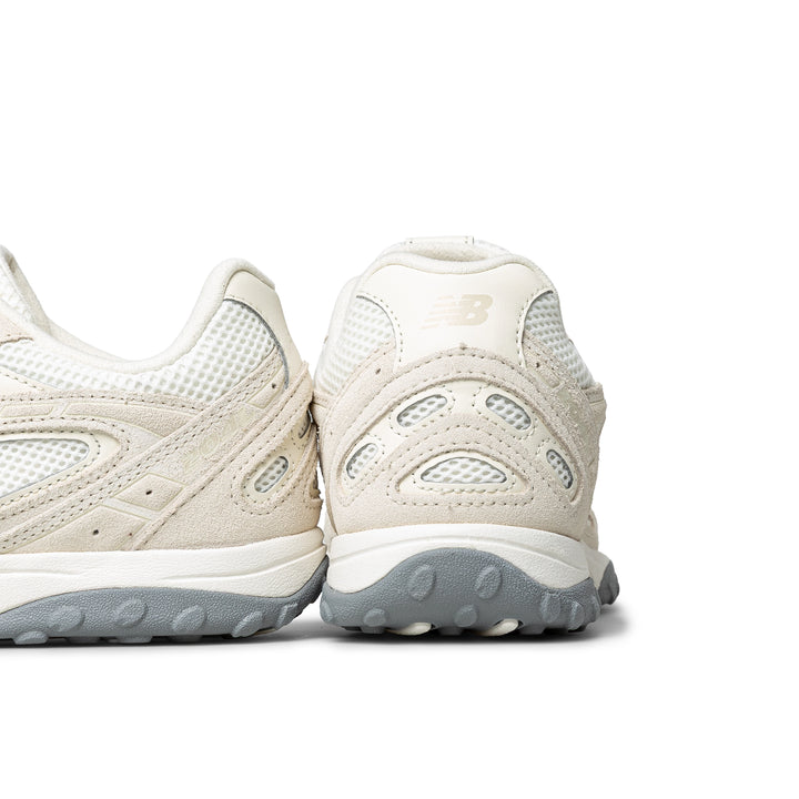 204L | Angora Linen