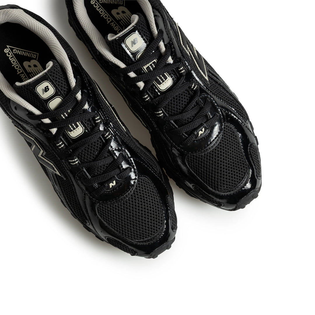 New Balance 204L | Black Timberwolf