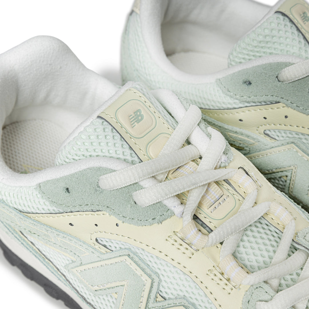 204L | Silver Moss