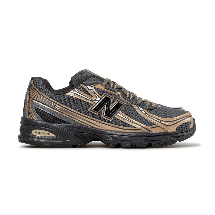 740 | Black Cement Castlerock