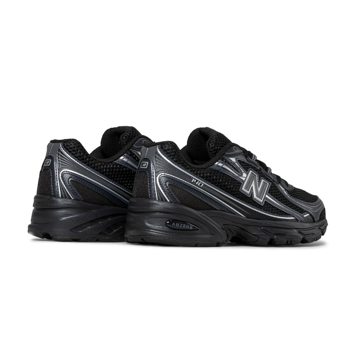740 | Black Silver Metallic