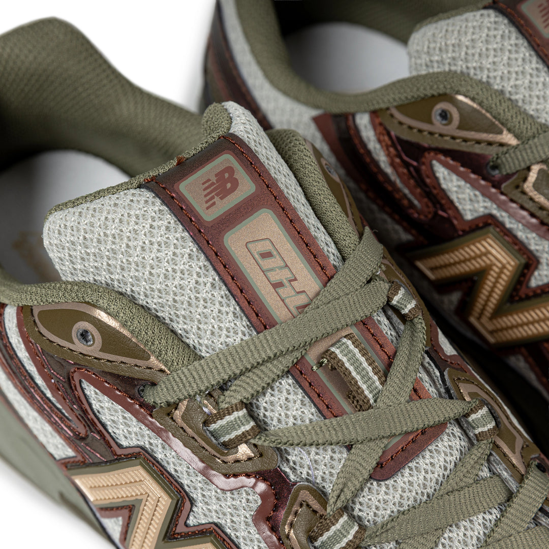 740 | Woodland Dark Olivine