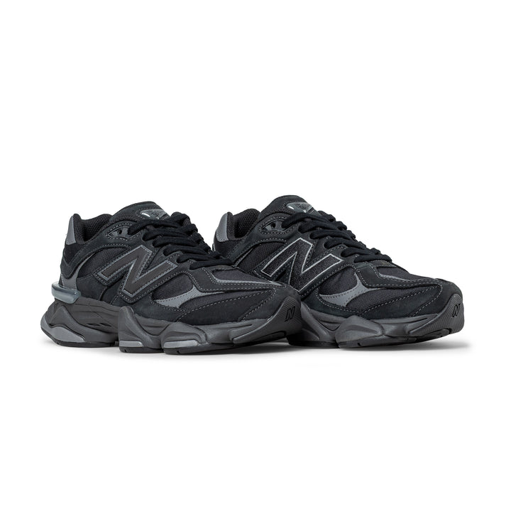 9060 | Black Castlerock