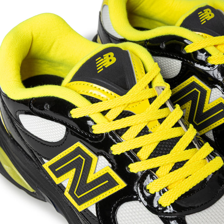 ABZORB 2010 | Black Yellow
