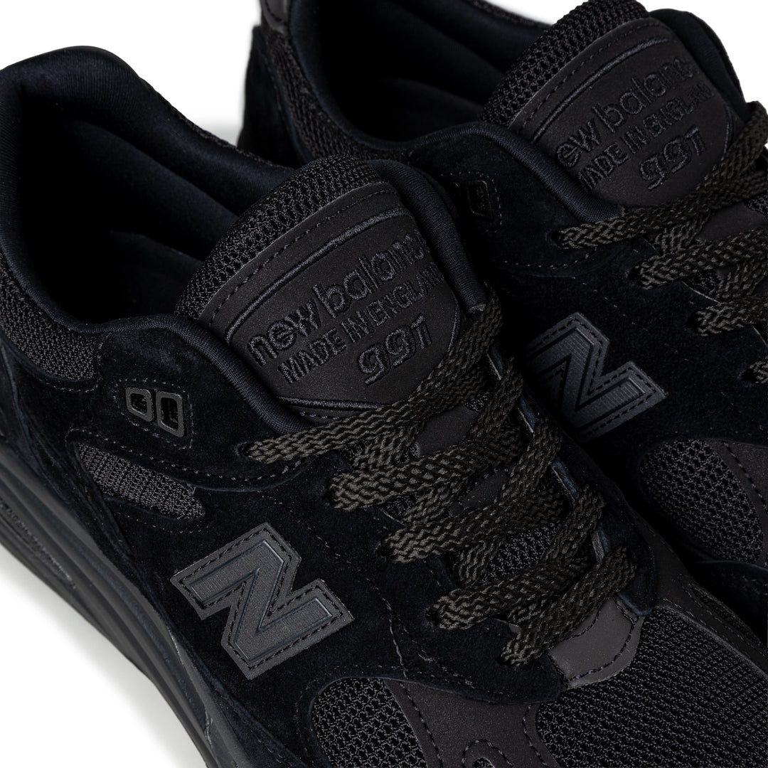 Made in UK 991v2 | Black