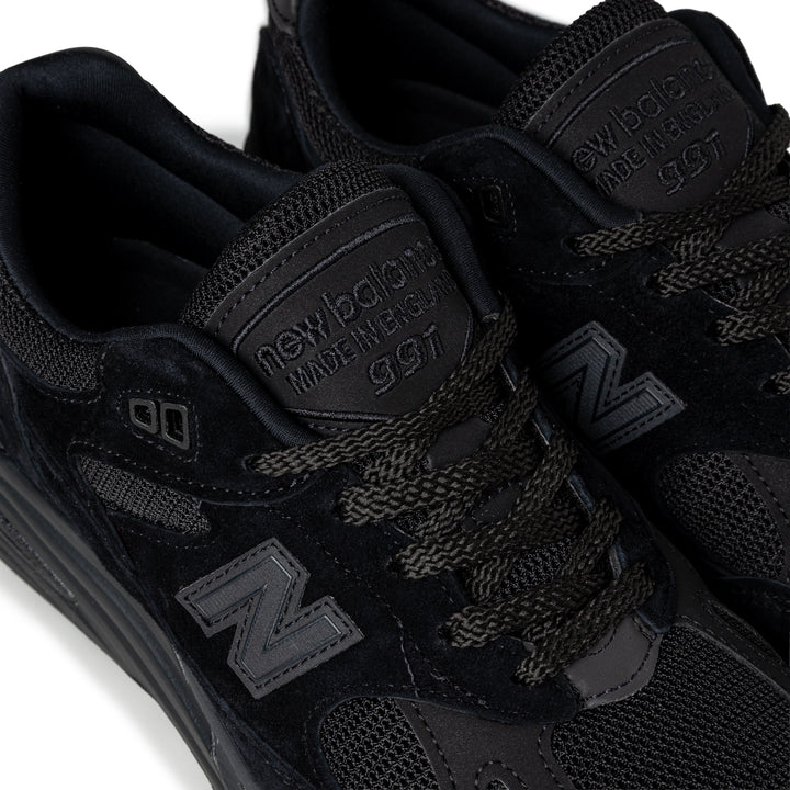 Made in UK 991v2 | Black