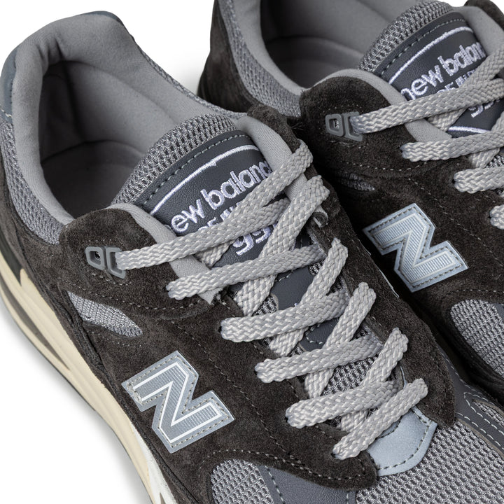 Made in UK 991v2 | Forged Iron