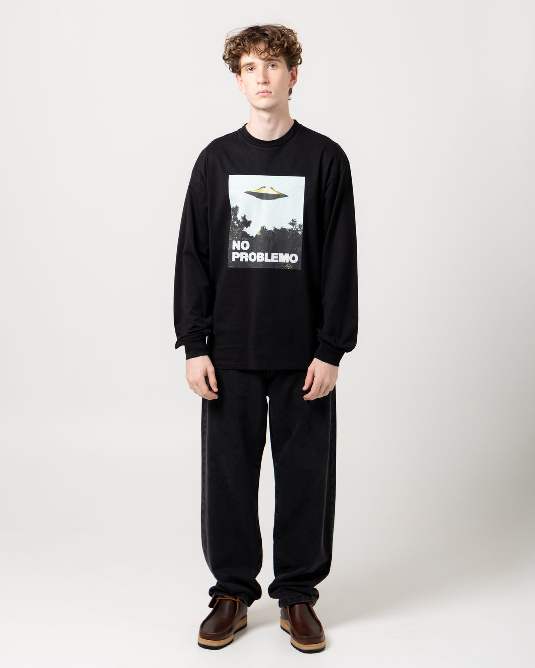 Visitors L/S Tee | Black