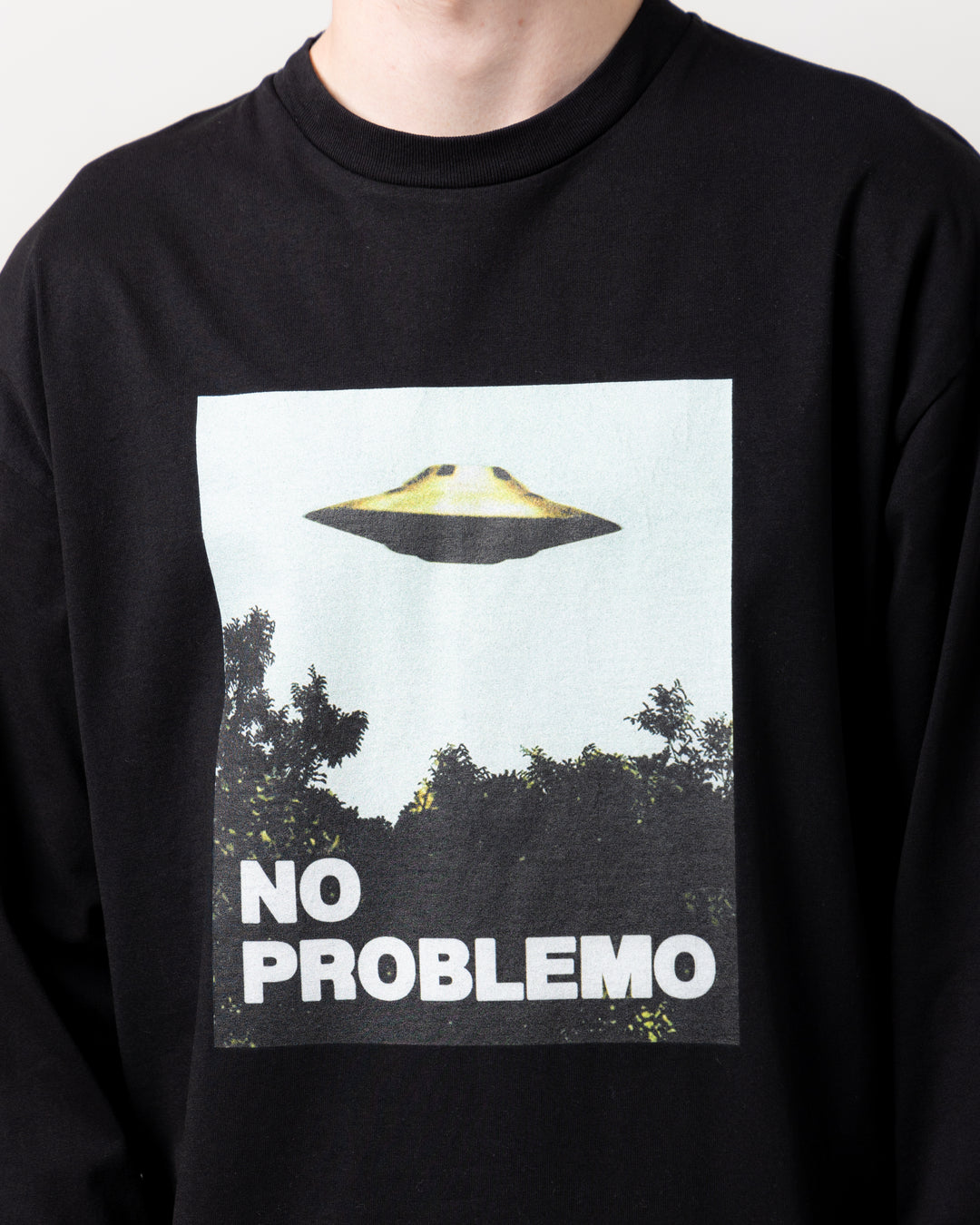 Visitors L/S Tee | Black