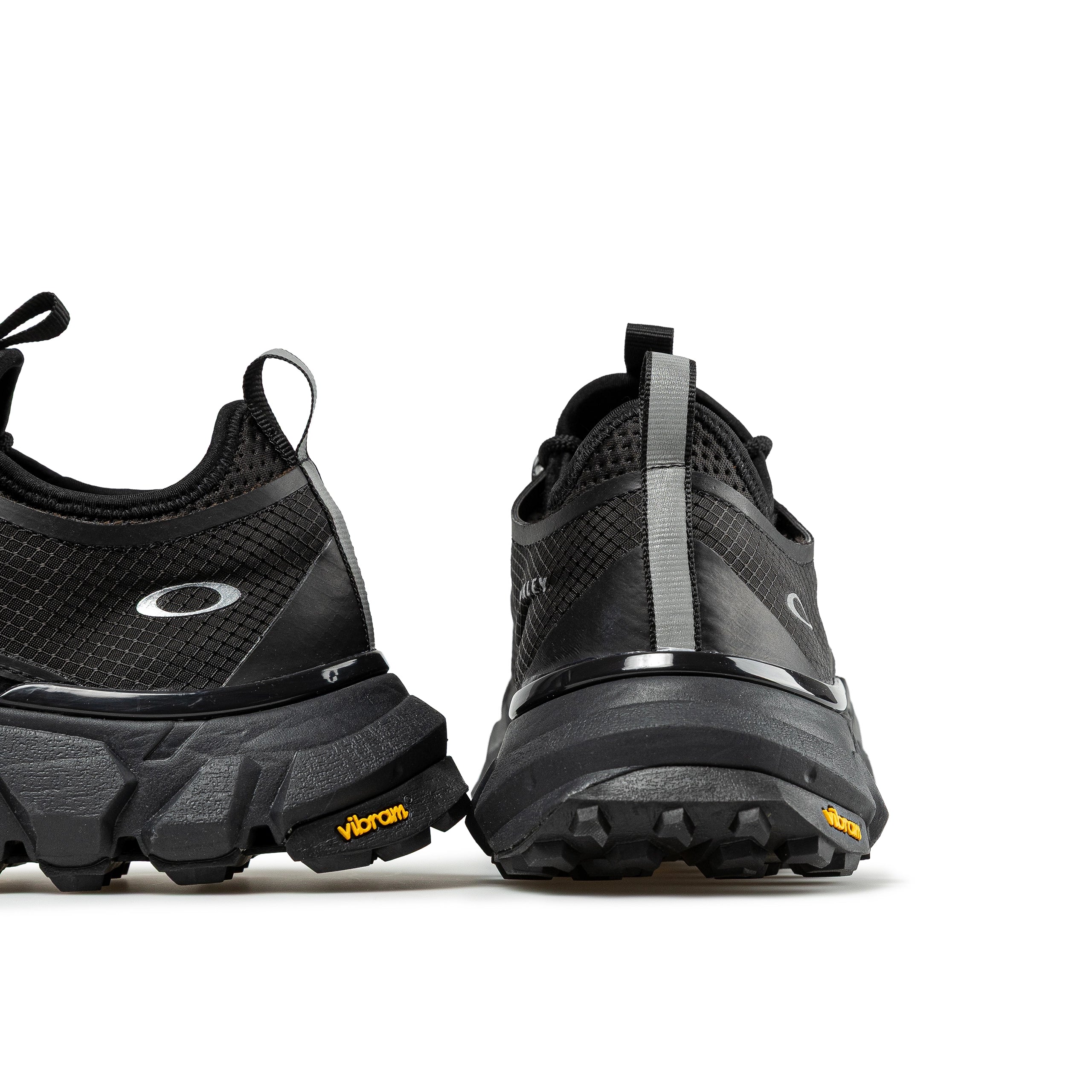 Oakley Light Shield | Triple Black