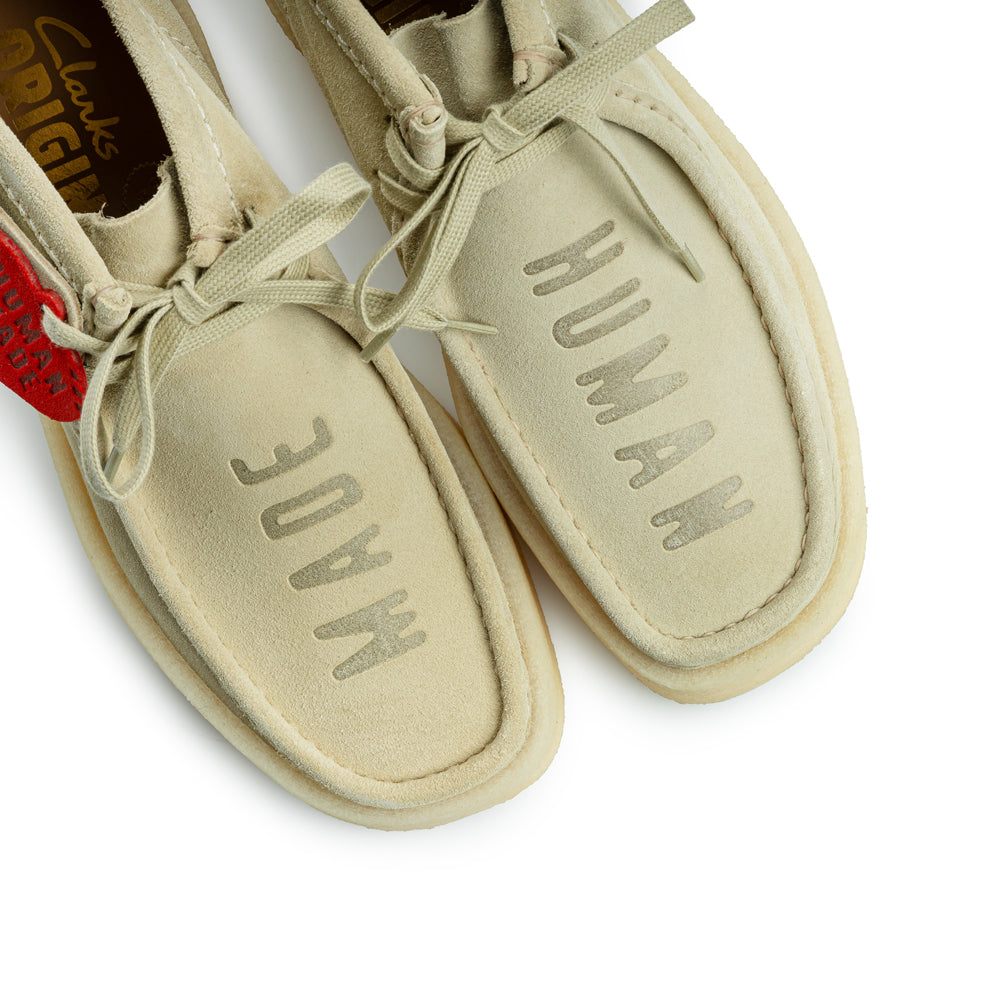 HUMAN MADE × 手繰る Clarks Wallabee 
