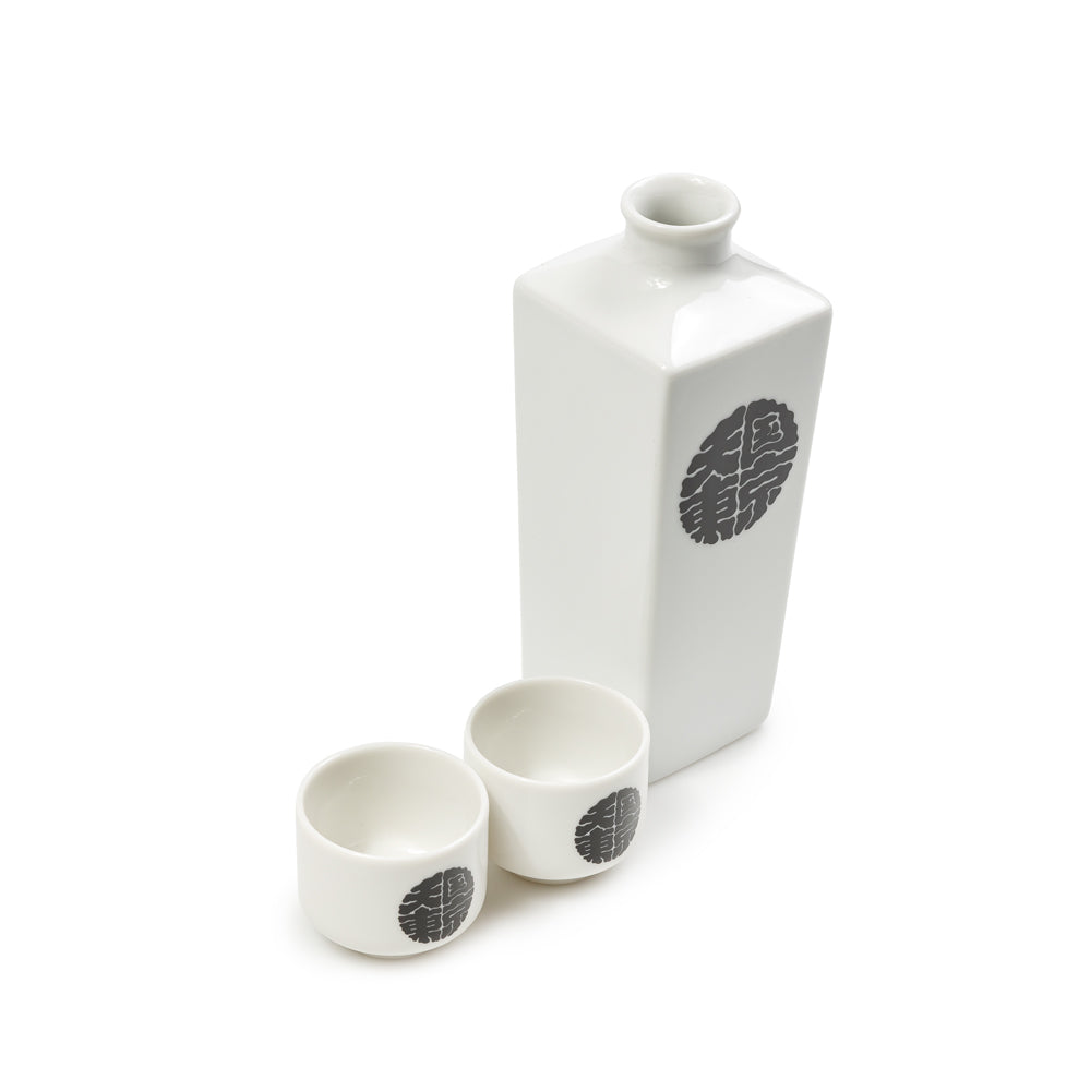 Sake Bottle & Cup | White